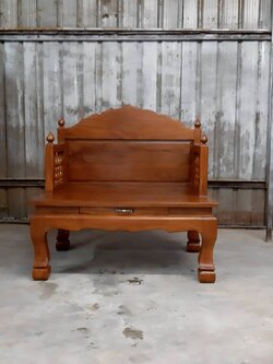 เก้าอี้พระสงฆ์ ( อาสนะสงฆ์ ) มีลิ้นชัก