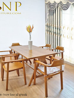 โต๊ะทานข้าวโมเดิร์น รุ่น บุลเล็ต วู้ด