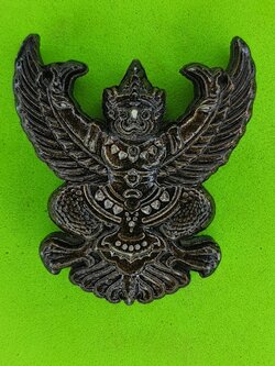 พระเครื่อง พญาครุฑห้อยคอ รุ่น รุ่งเรือง อำนาจ บารมี สีดำทำเก่า จี้พญาครุฑ พญาครุฑแท้