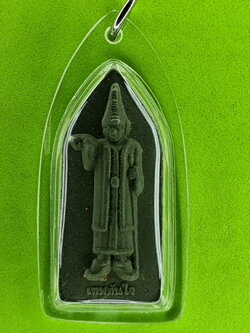 พระเครื่อง เทพทันใจ รุ่น เปรี้ยงสมปรารถนา สีเขียว เลี่ยมกรอบ เทพทันใจพม่า พระแท้ เทพทันใจ พระเทพทันใจ จี้เทพทันใจ