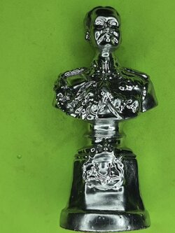 เสด็จพ่อ ร.5 สีเงิน ครึ่งองค์ หล่อแร่เหล็กน้ำพี้ | พระเครื่อง เครื่องรางของขลัง ปลุกเสกแล้ว