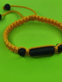 ของป้องกัน สร้อยข้อมือกำไลข้อมือ เชือกผ้าร่มสีเหลือง ตะกรุดอุณาโลม ประคำแร่เหล็กน้ำพี้ ขนาดฟรีไซส์ ให้โชคลาภ กันผีคุณไสย์มนต์ดำ ค้าขายดี