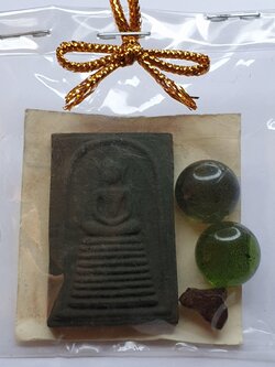 ของชำร่วย พระของชำร่วย สมเด็จ เก้าชั้น เนื้อมวลสารของขลัง 9 ชนิด ของชำร่วยงานแต่ง ของชำร่วยของที่ระลึก ของชำร่วยงานแต่งงาน ของชำร่วยยกโหล10-100ชิ้น ของชำร่วยสวยๆ พระสมเด็จ พระสมเด็จแร่ พระสมเด็จแท้