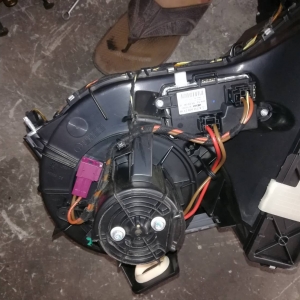 ตู้แอร์และโบเวอร์แอร์BENZ W204