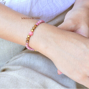 กำไลหินเสริมทรัพย์มั่งคั่ง ผู้ที่เกิดวันพุธกลางคืนมี 3 แบบ