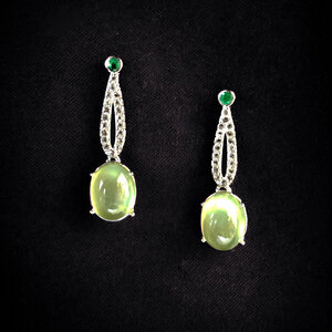 ต่างหูพรีไนท์พลอยแท้จากธรรมชาติ Prehnite earrings