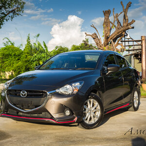 Mazda 2017 4D AmotriZ