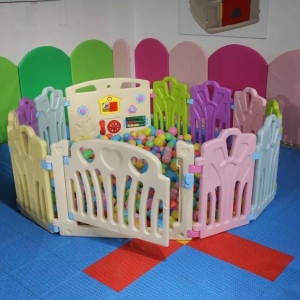 บ่อบอลนักคิด บ่อบอล