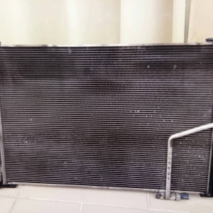 แผงแอร์ BENZ W204