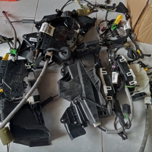 กลอนประตูBENZ W204