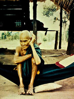 หลวงปู่สรวง ท่านเป็นพระหรือชีปะขาว