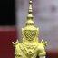 พระแก้วมรกต ภปร.(รุ่นแรก) ปี2545 จัดสร้างในมหาวโรกาส พระบาทสมเด็จพระเจ้าอยู่หัวรัชกาลที่ 9 ครบรอบ 75 พรรษา และฉลองกรุงรัตนโกสินทร์ครบ 220 ปี พิมพ์ลอยองค์ใหญ่ เนื้อเงินบริสุทธิ์ 92.5%(สามกษัตริย์) ขนาด 19*35 มม. พร้อมกล่อง สวยครบสมบูรณ์(องค์หมายเลข 3250)
