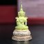 พระแก้วมรกต ภปร.(รุ่นแรก) ปี2545 จัดสร้างในมหาวโรกาส พระบาทสมเด็จพระเจ้าอยู่หัวรัชกาลที่ 9 ครบรอบ 75 พรรษา และฉลองกรุงรัตนโกสินทร์ครบ 220 ปี พิมพ์ลอยองค์เล็ก เนื้อเงินบริสุทธิ์ 92.5%(สามกษัตริย์) ขนาด 10*19 มม. พร้อมกล่องเดิมสวยครบสมบูรณ์(องค์หมายเลข4842)