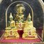 พระพุทธมหามณีรัตนปฏิมากร(พระแก้วมรกต) วัดพระศรีรัตนศาสดาราม สำนักพระราชวัง จัดสร้าง พิมพ์ทรงเครื่อง 3 ฤดู(ร้อน ฝน หนาว) หน้าตัก 2 นิ้วพร้อมครอบตู้เดิม(บรรจุมวลสารใต้ฐาน)