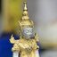 พระแก้วมรกต ทรงเครื่องฤดูร้อน พระราชทานประดิษฐานตราสัญลักษณ์ฉลองสิริราชสมบัติ ครบ 60 ปี ในหลวงรัชกาลที่ 9 พ.ศ.2549 เนื้อเงินสามกษัตริย์ลอยองค์พิมพ์ใหญ่ สูง 3.6 ซม. ขนาดหน้าตัก 1/2 นิ้ว (พิธีใหญ่มหาพุทธาภิเษก ณ พระอุโบสถวัดพระแก้ว เกจิอาจารย์ 108 รูป )