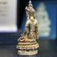 พระกริ่งอวโลกิเตศวร ( เจ้าแม่กวนอิม ) วัดโพธิ์แมนคุณาราม รุ่นอุดมโภคทรัพย์ พ.ศ.2539 เนื้อเงินพ่นทราย(ผิวเดิม ขึ้นสีรุ้งธรรมชาติ แบบนิยม เสน่ห์ของพระเนื้อเงิน) (พร้อมกล่องบรรจุการ์ดใบรับรองเดิมครบ)(อีกหนึ่งรุ่นยอดนิยม พุทธศิลป์สวยงดงาม)หายาก 1 ใน 5000 องค์