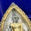 พระพุทธกาญจนพรสยามภูมิ ภปร. ปี 2539 เนื้อเงินสามกษัตริย์พื้นทรายประกาย(ผิวเดิมสวย) พิมพ์ทรงใบขนุน ขนาด3.2ซม. พระพุทธรูปประจำพระชนมวาร รัชกาลที่9 จัดสร้างในวโรกาสทรงครองสิริราชสมบัติครบ50ปี(องค์หมายเลขมหามงคลเลข ๙๙๙(เจริญก้าวหน้าในทุกด้าน)(1 ใน 5000 องค์)