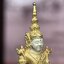 พระแก้วมรกต ภปร.(รุ่นแรก) ปี2545 จัดสร้างในมหาวโรกาส พระบาทสมเด็จพระเจ้าอยู่หัวรัชกาลที่ 9 ครบรอบ 75 พรรษา และฉลองกรุงรัตนโกสินทร์ครบ 220 ปี พิมพ์ลอยองค์ใหญ่ เนื้อเงินบริสุทธิ์ 92.5%(สามกษัตริย์) ขนาด 19*35 มม. พร้อมกล่อง สวยครบสมบูรณ์(องค์หมายเลข ๒๐๐)