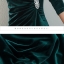 ชุดเดรสผ้ากำมะหยี่ออกงานสีเขียวปีกแมลงทับ ชุดทรงตรง คอวี แขนยาว สวยหรู