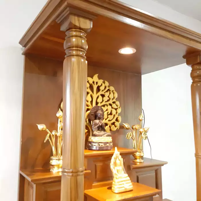 ตู้พระไม้สักทอง เเบบเสากลึง รุ่นนี้ ไม่มีกระจก ขนาด 60x94 สูง 200 ซม. 