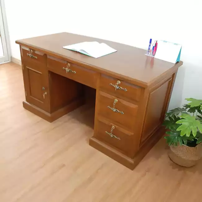 โต๊ะทำงานเสริมฮวงจุ้ยไม้สัก ร่นหน้าลูกฟัก