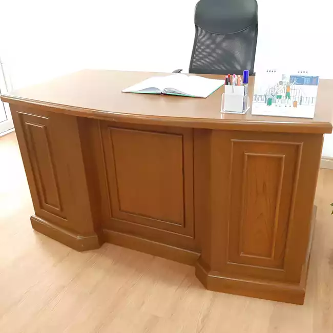 โต๊ะทำงานเสริมฮวงจุ้ยไม้สัก ร่นหน้าลูกฟัก